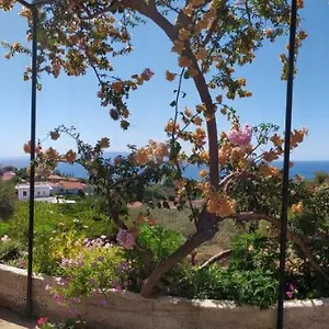 villa-tsapoula.kefaloniahotels.net/